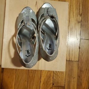 Glitter silver zip up sandals